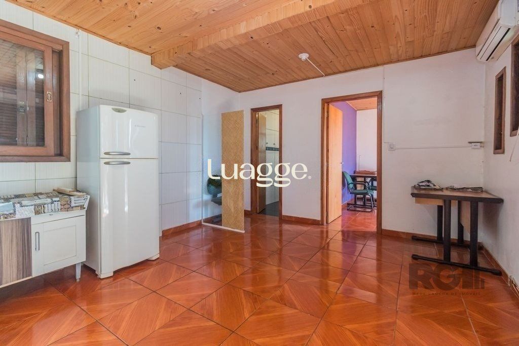 Casa à venda com 4 quartos, 189m² - Foto 4