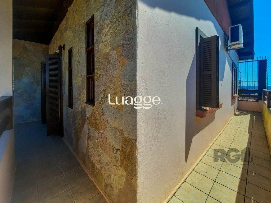 Casa à venda com 4 quartos, 241m² - Foto 13
