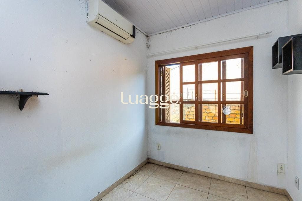Casa à venda com 3 quartos, 86m² - Foto 11