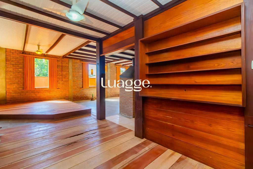 Casa à venda com 3 quartos, 292m² - Foto 6