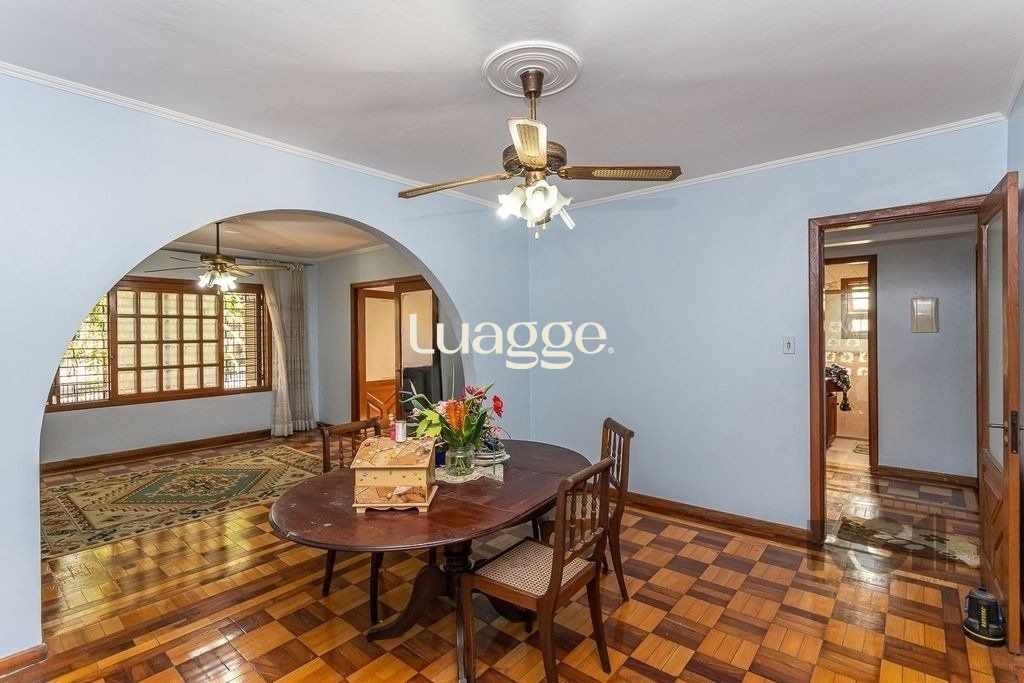 Casa à venda com 4 quartos, 218m² - Foto 5
