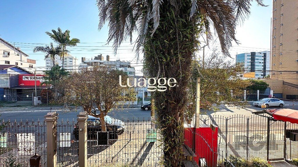 Casa à venda com 4 quartos, 351m² - Foto 6