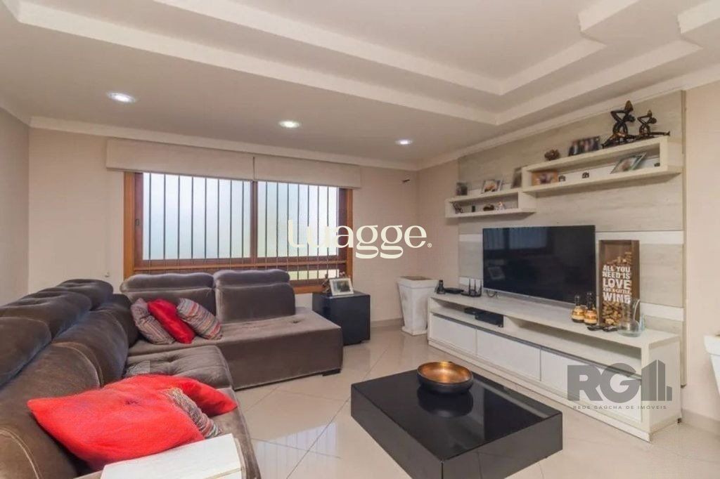 Casa à venda com 3 quartos, 182m² - Foto 2