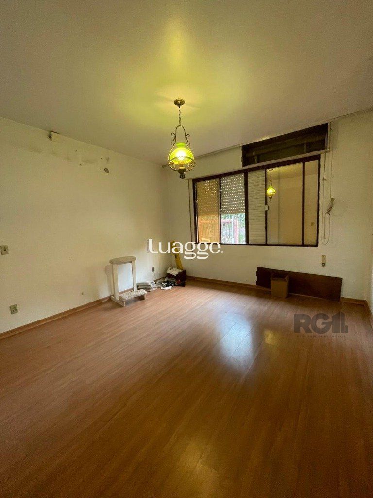 Casa à venda com 3 quartos, 330m² - Foto 7