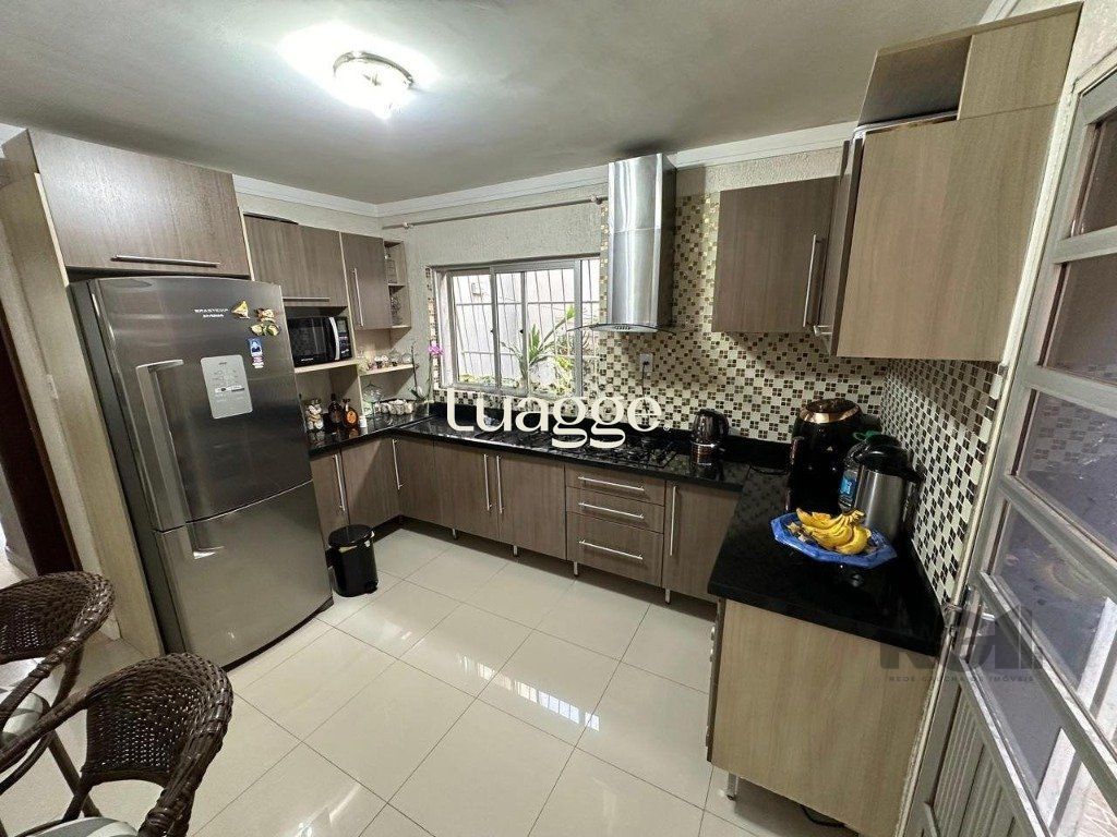 Casa à venda com 4 quartos, 162m² - Foto 4