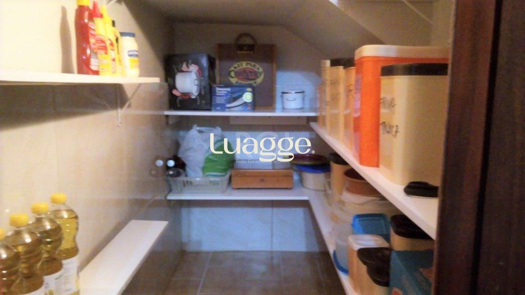Casa à venda com 3 quartos, 240m² - Foto 14