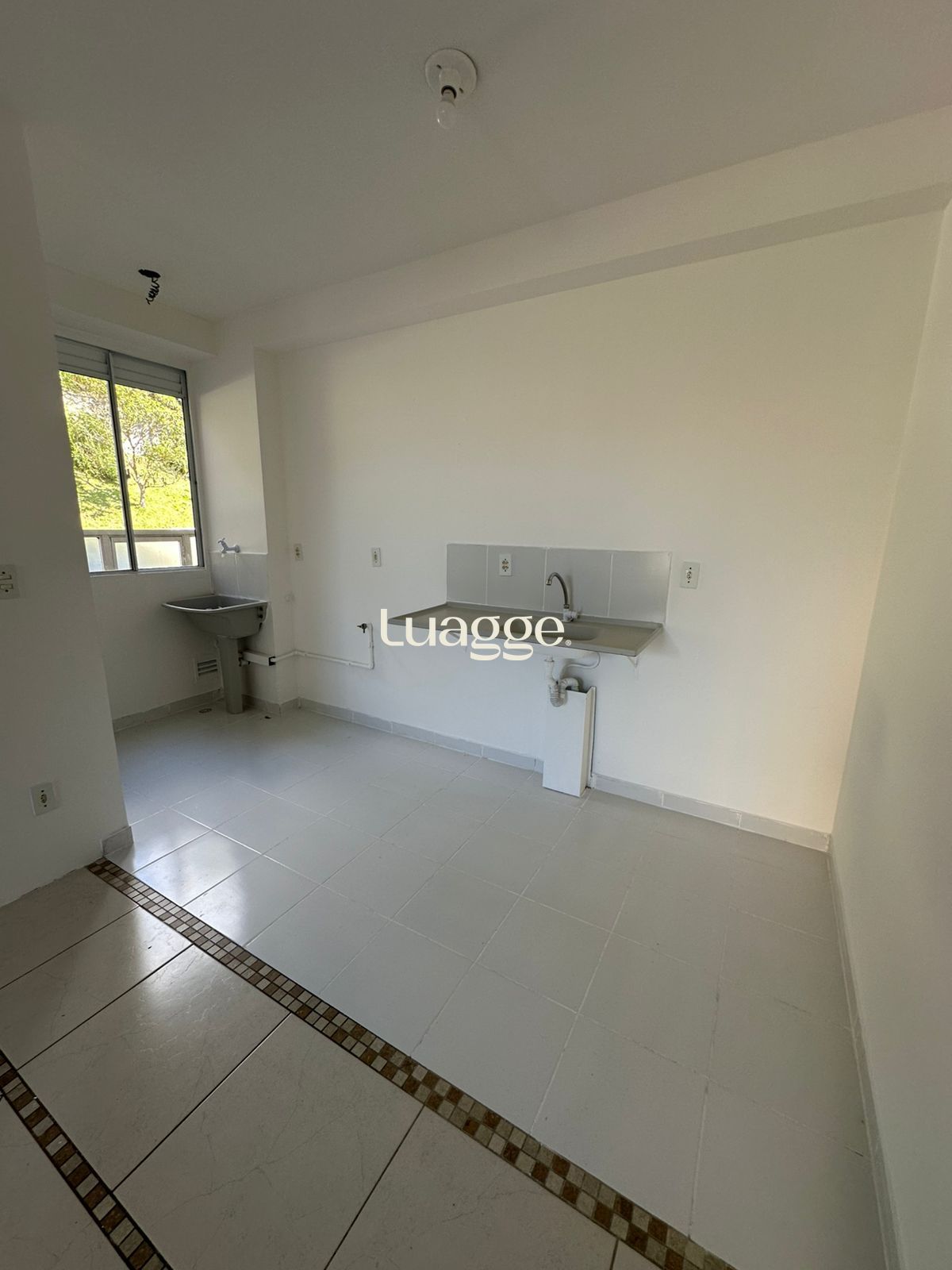 Apartamento à venda com 2 quartos, 45m² - Foto 2