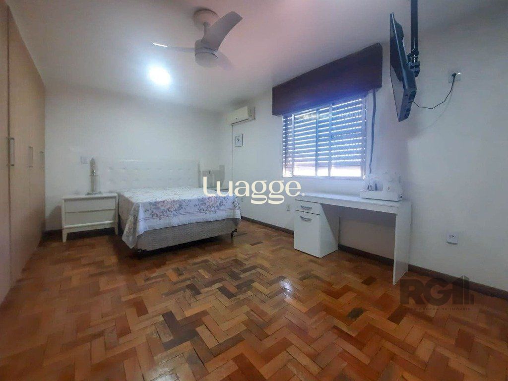 Casa à venda com 4 quartos, 241m² - Foto 22