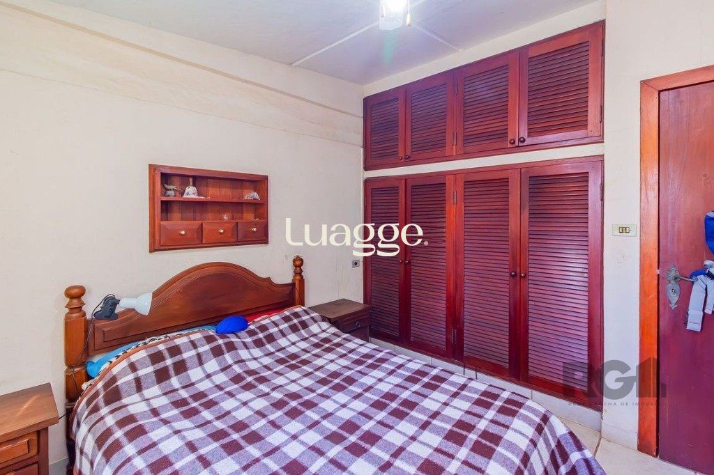 Casa à venda com 4 quartos, 214m² - Foto 14