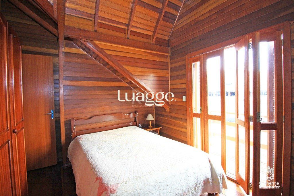 Casa à venda com 3 quartos, 236m² - Foto 10