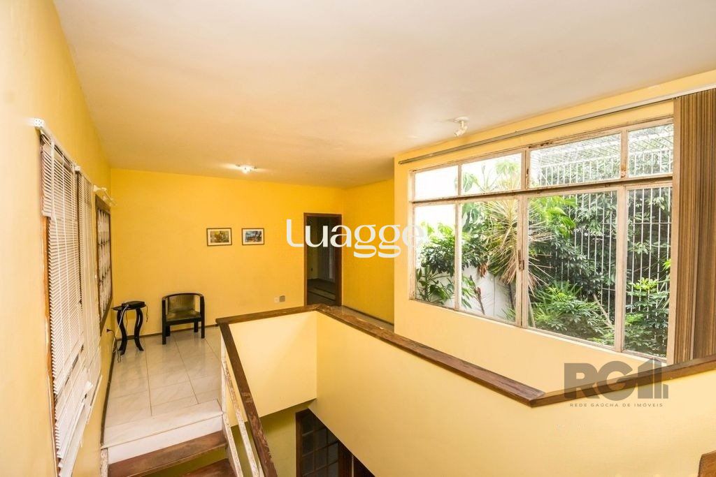 Casa à venda com 5 quartos, 354m² - Foto 4