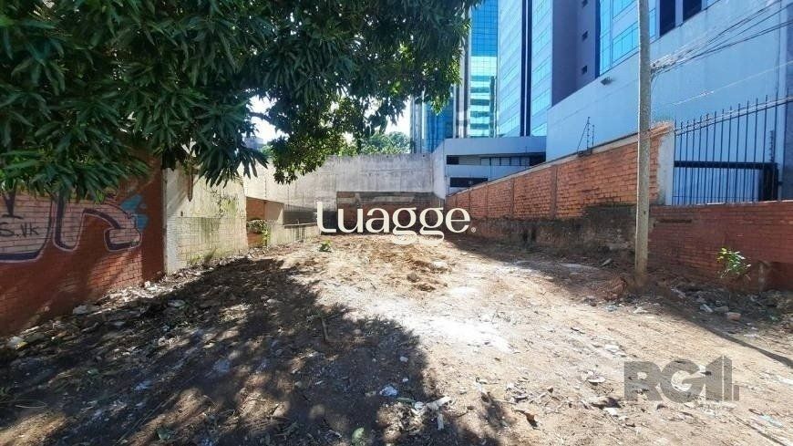 Terreno à venda, 304m² - Foto 1