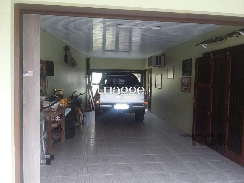 Casa à venda com 3 quartos, 221m² - Foto 8