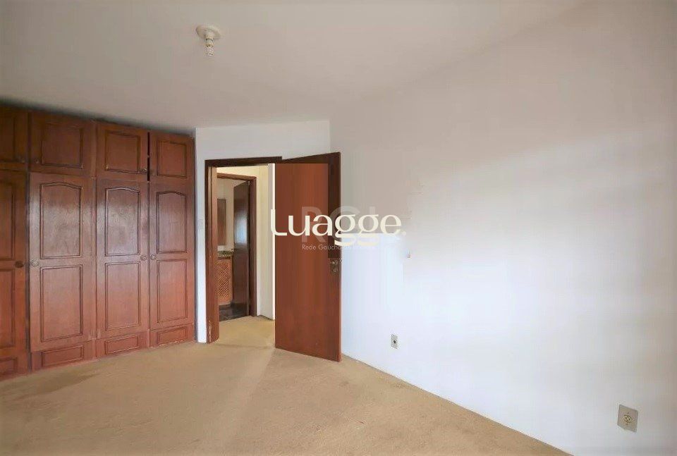 Casa à venda com 4 quartos, 269m² - Foto 12