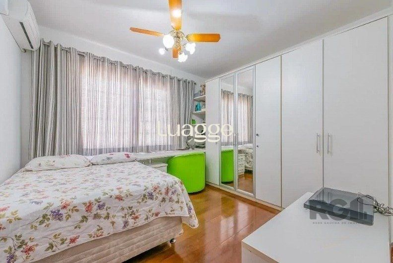 Casa à venda com 3 quartos, 222m² - Foto 8