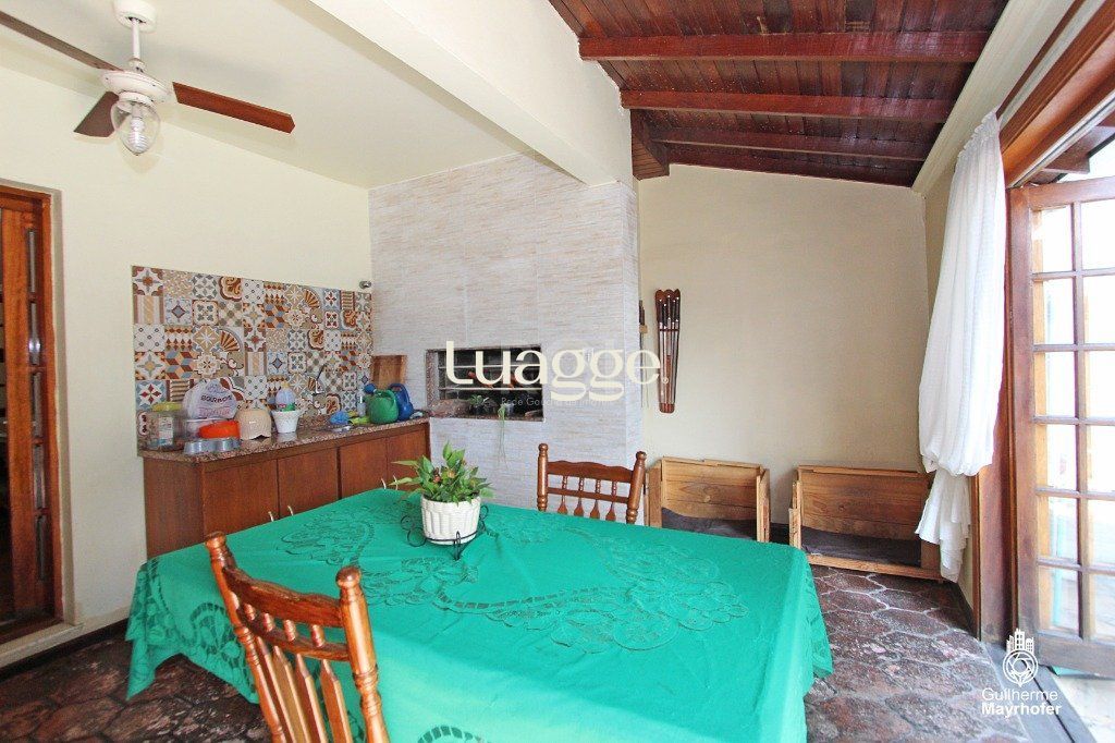 Casa à venda com 3 quartos, 325m² - Foto 15