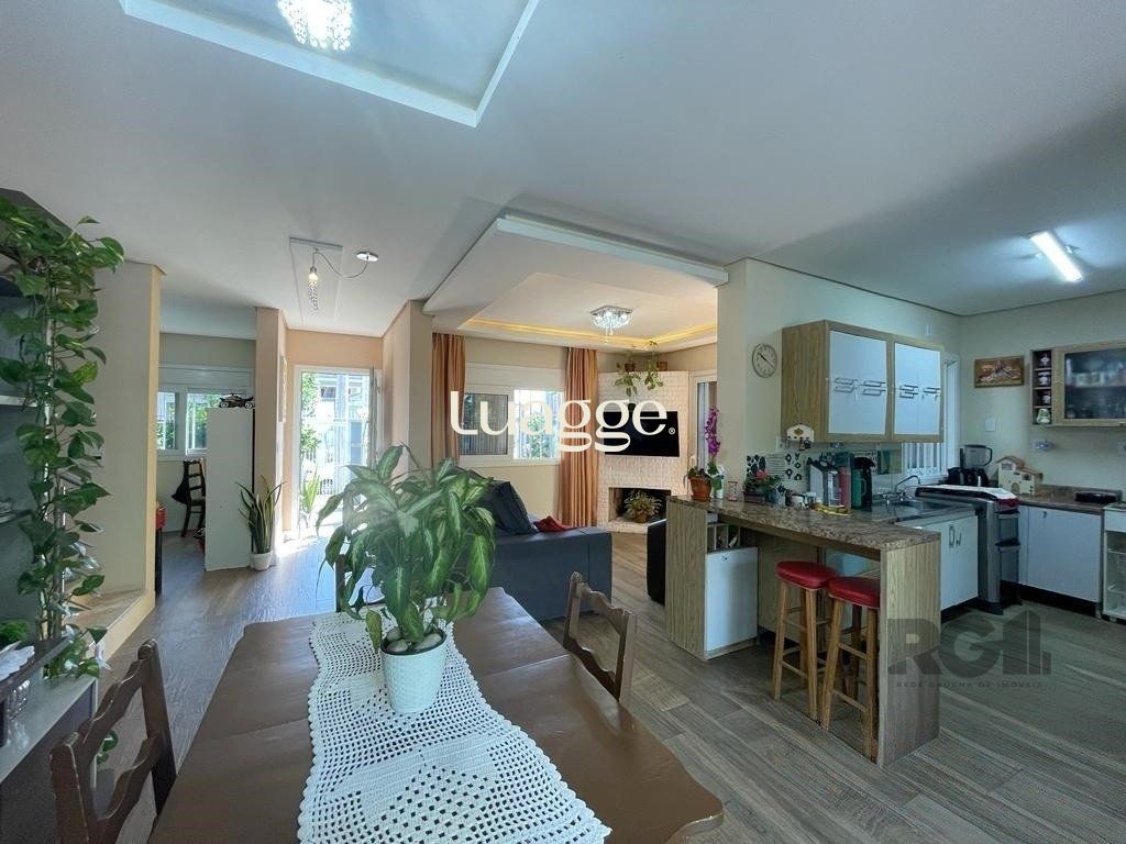 Casa à venda com 3 quartos, 153m² - Foto 3