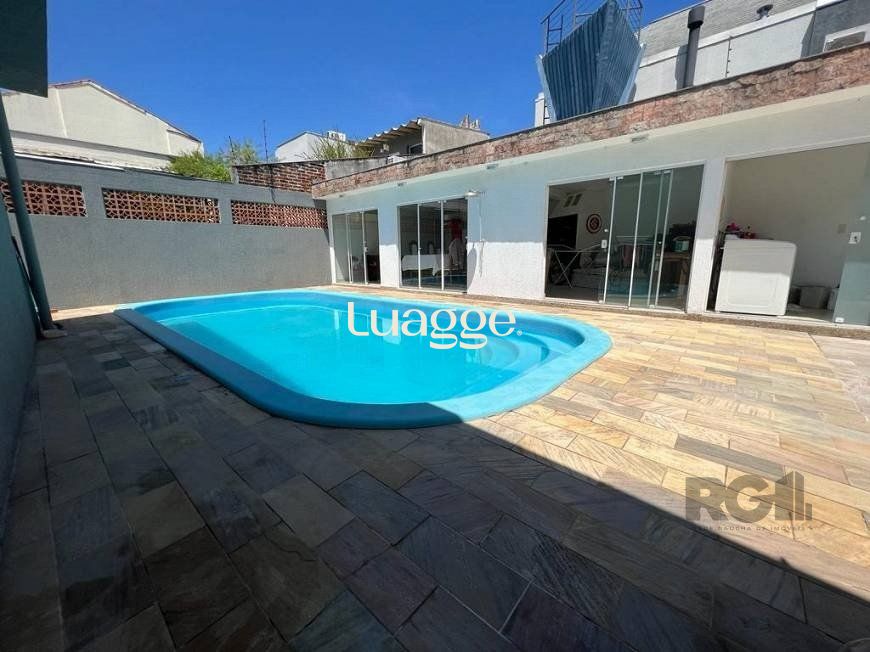 Casa à venda com 3 quartos, 222m² - Foto 15