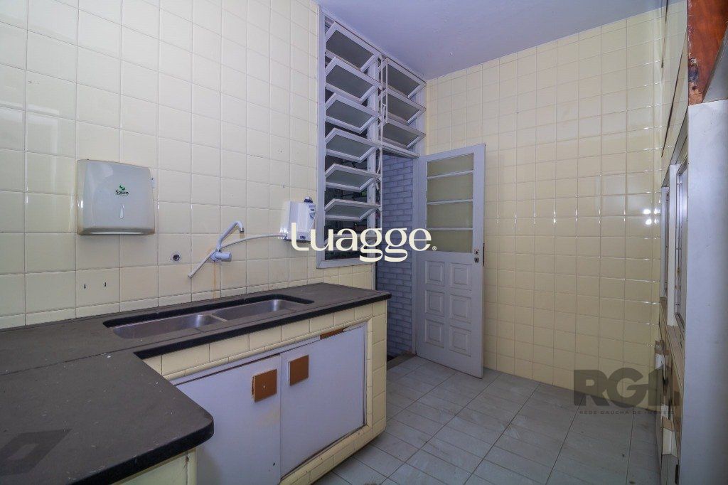 Casa à venda com 5 quartos, 117m² - Foto 32