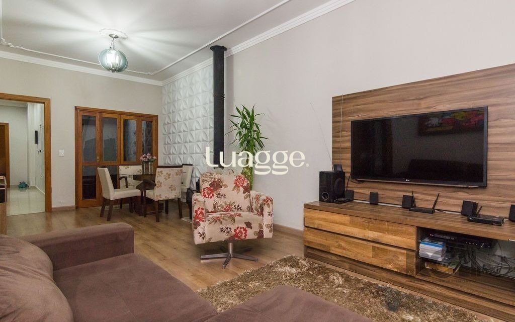 Casa, 3 quartos, 197 m² - Foto 4