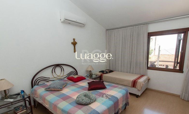 Casa à venda com 3 quartos, 240m² - Foto 31