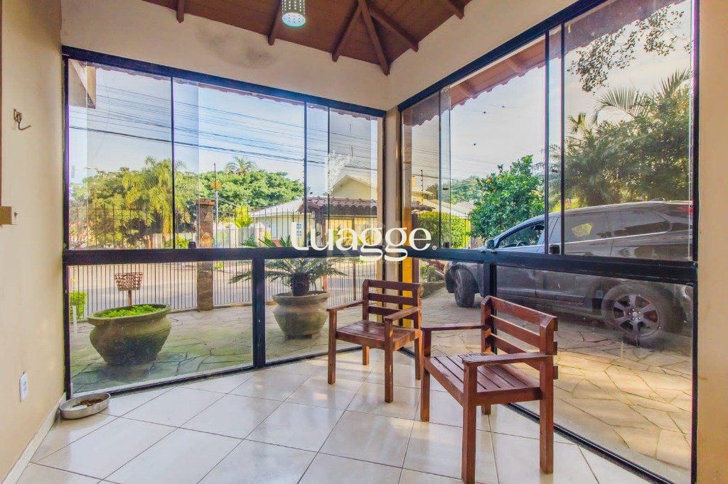 Casa à venda com 4 quartos, 300m² - Foto 8