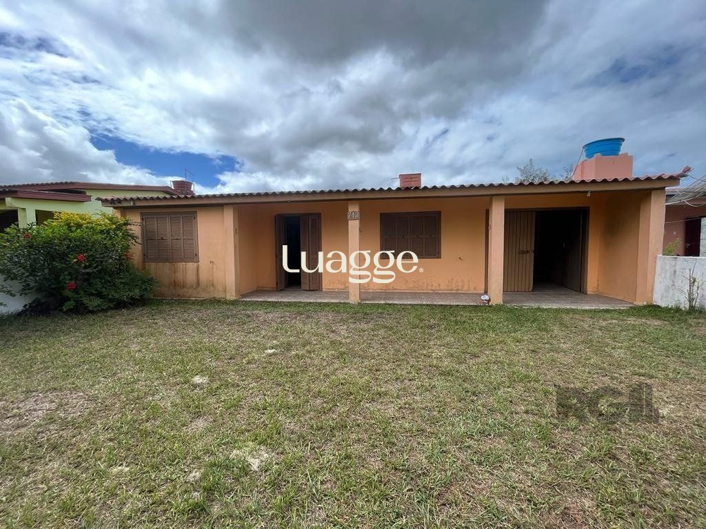 Casa à venda com 2 quartos, 68m² - Foto 1