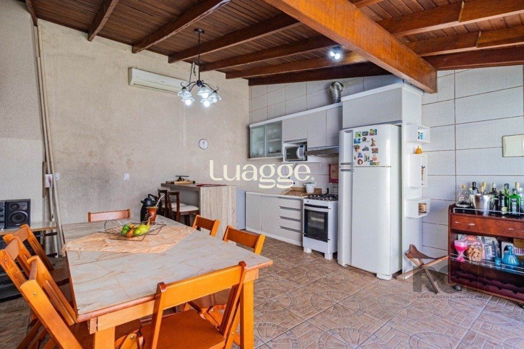 Casa à venda com 3 quartos, 188m² - Foto 7