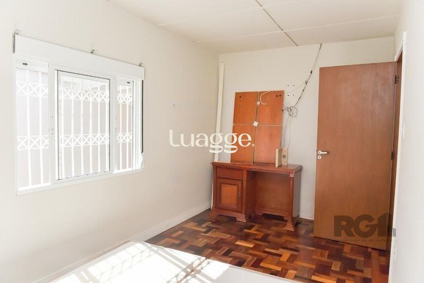 Casa à venda com 5 quartos, 199m² - Foto 12