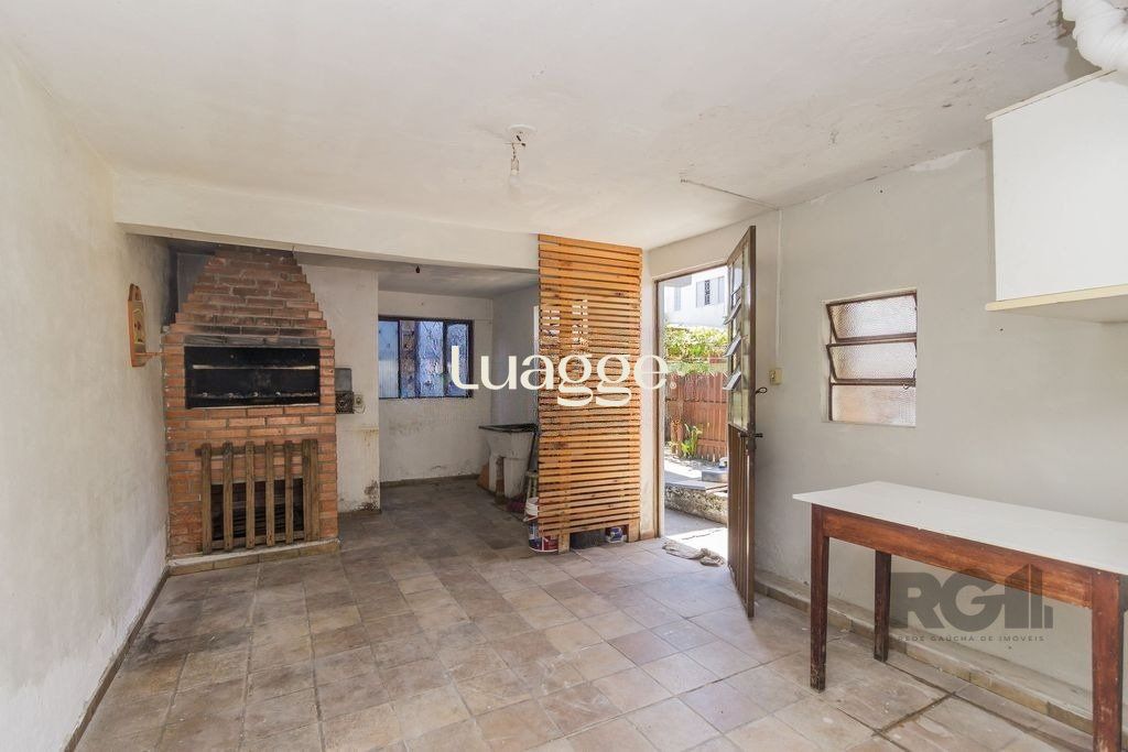 Casa à venda com 5 quartos, 159m² - Foto 19