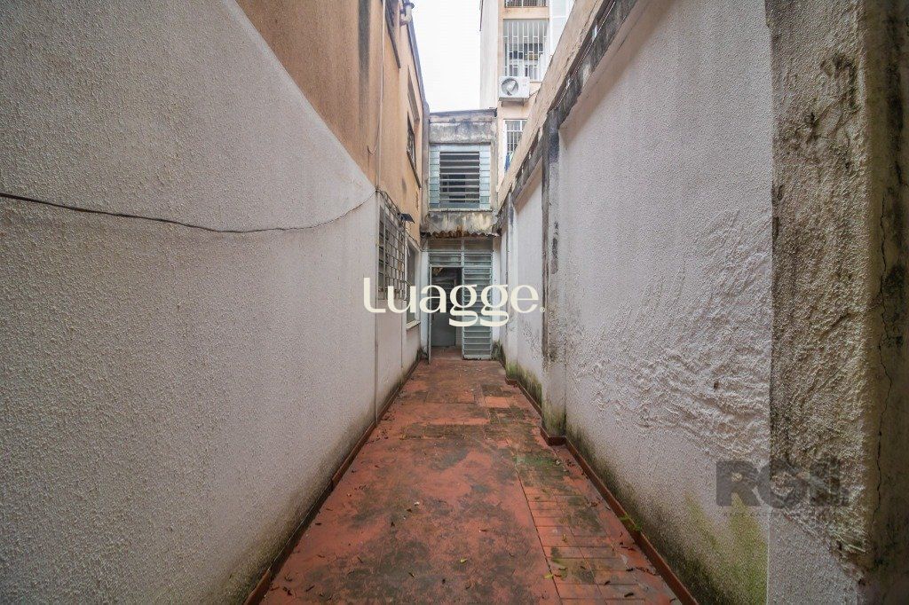 Casa à venda com 5 quartos, 117m² - Foto 26