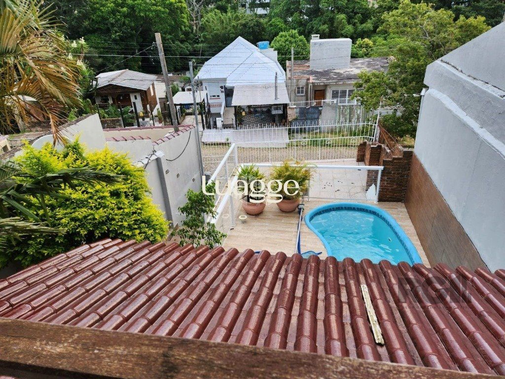 Casa, 3 quartos, 203 m² - Foto 1