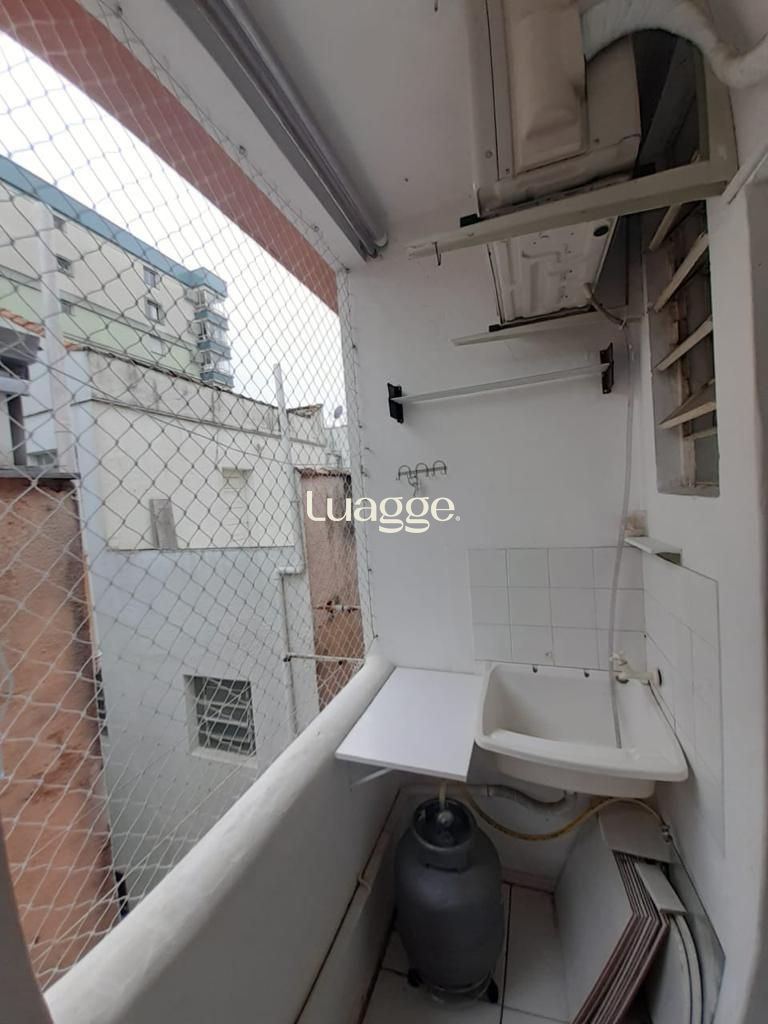 Apartamento à venda com 2 quartos, 63m² - Foto 5