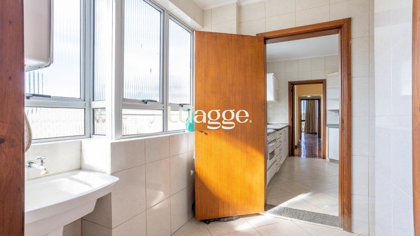Apartamento à venda com 3 quartos, 137m² - Foto 27