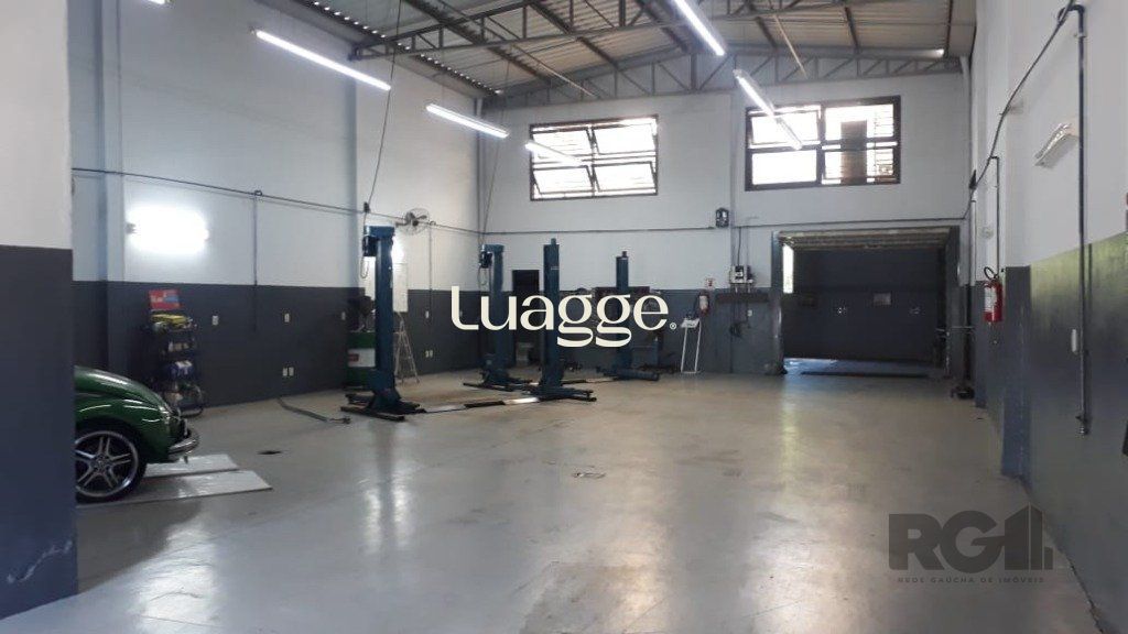 Depósito-Galpão-Armazém à venda, 299m² - Foto 1