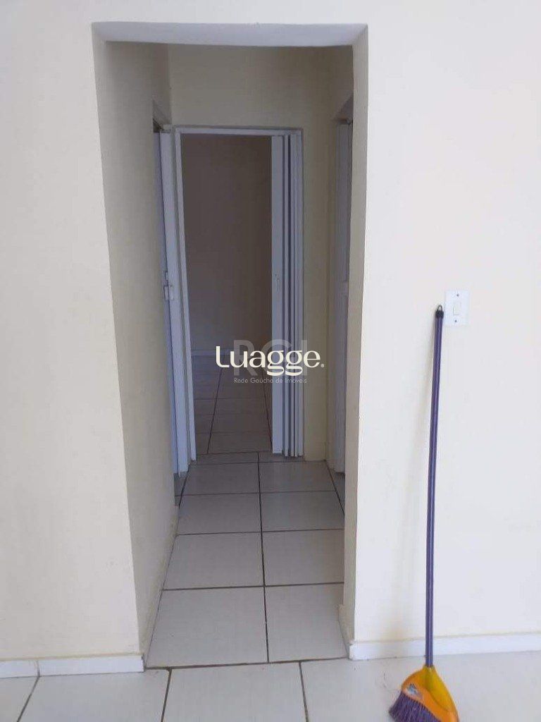 Casa à venda com 6 quartos, 200m² - Foto 30