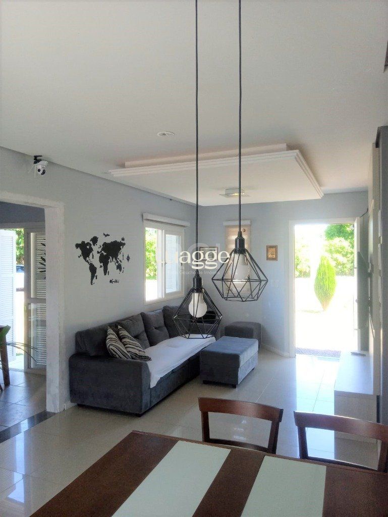 Casa à venda com 2 quartos, 71m² - Foto 5