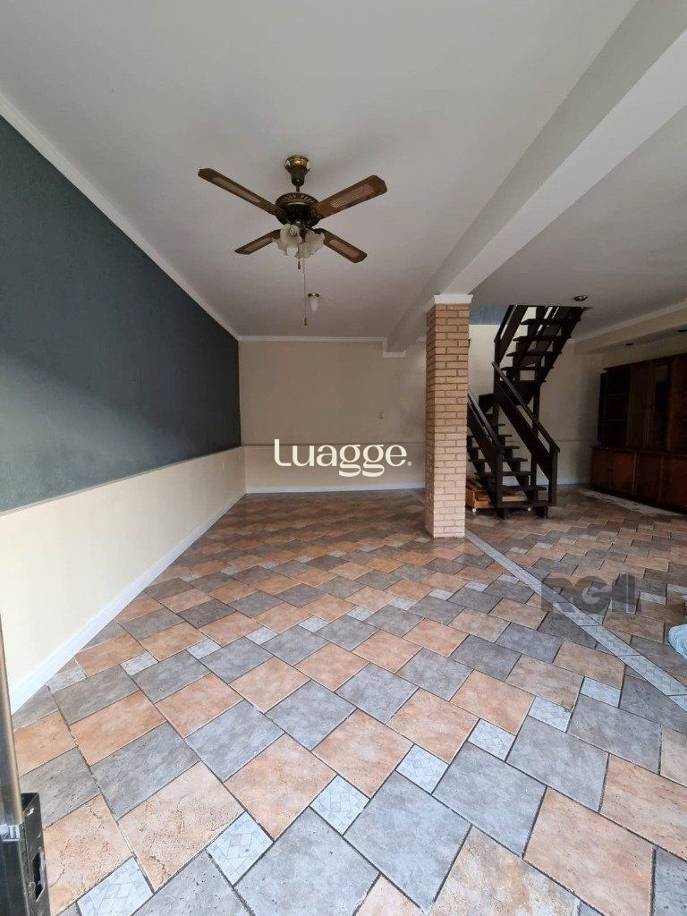 Casa à venda com 3 quartos, 227m² - Foto 7
