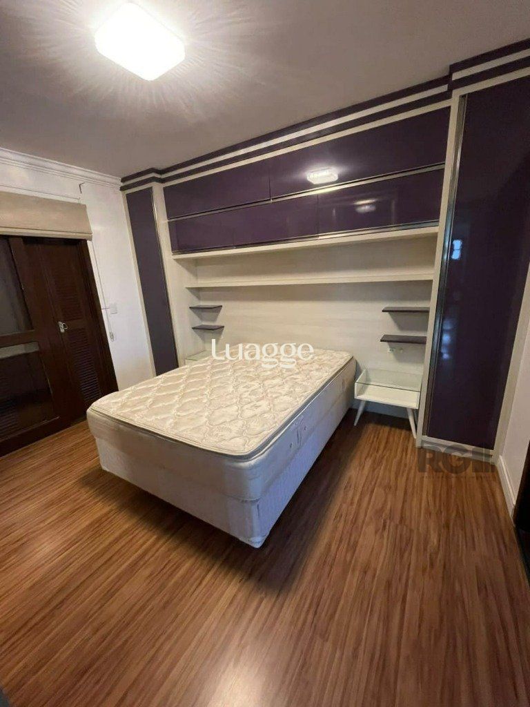 Casa à venda com 4 quartos, 261m² - Foto 10