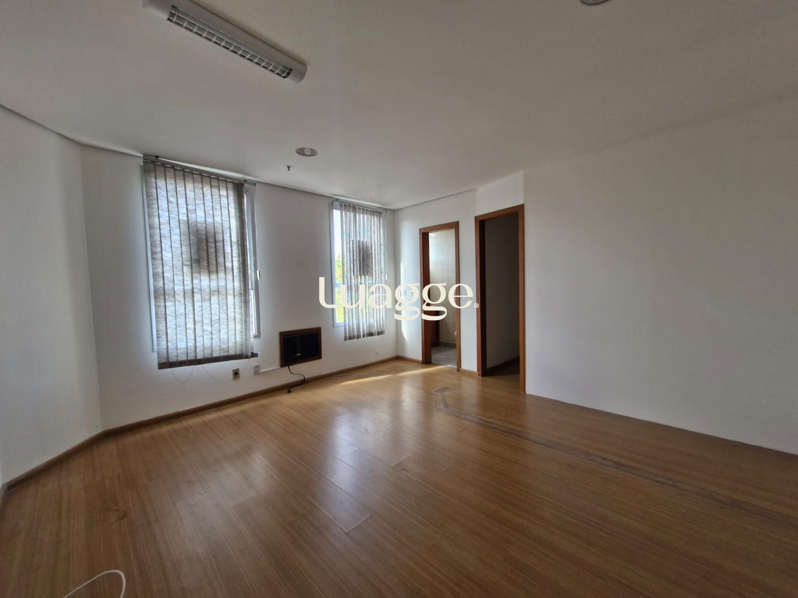 Sala Comercial, à venda, 30 m², Teresópolis - Porto Alegre — foto 2