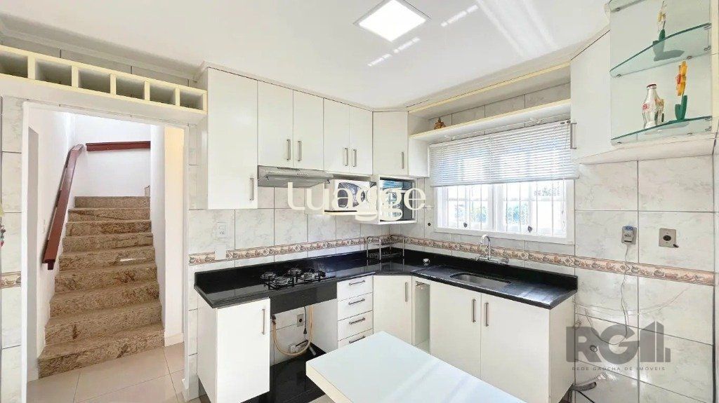 Casa à venda com 3 quartos, 121m² - Foto 8