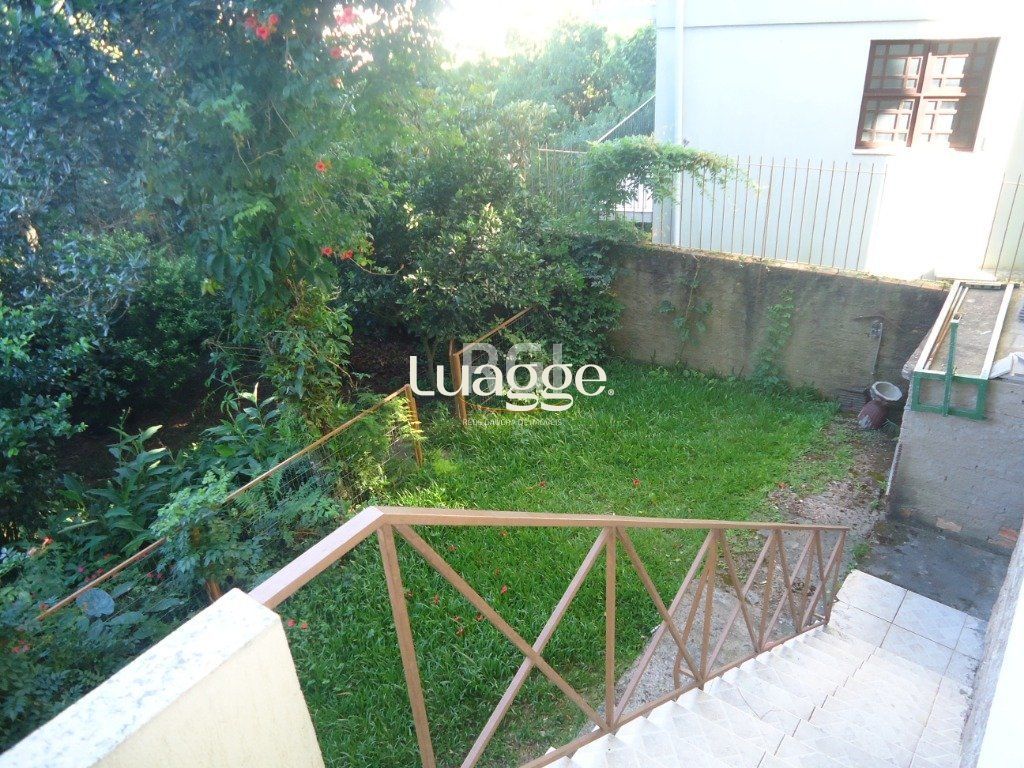 Casa à venda com 3 quartos, 332m² - Foto 3