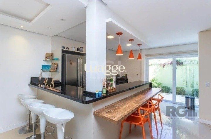 Casa à venda com 3 quartos, 209m² - Foto 11
