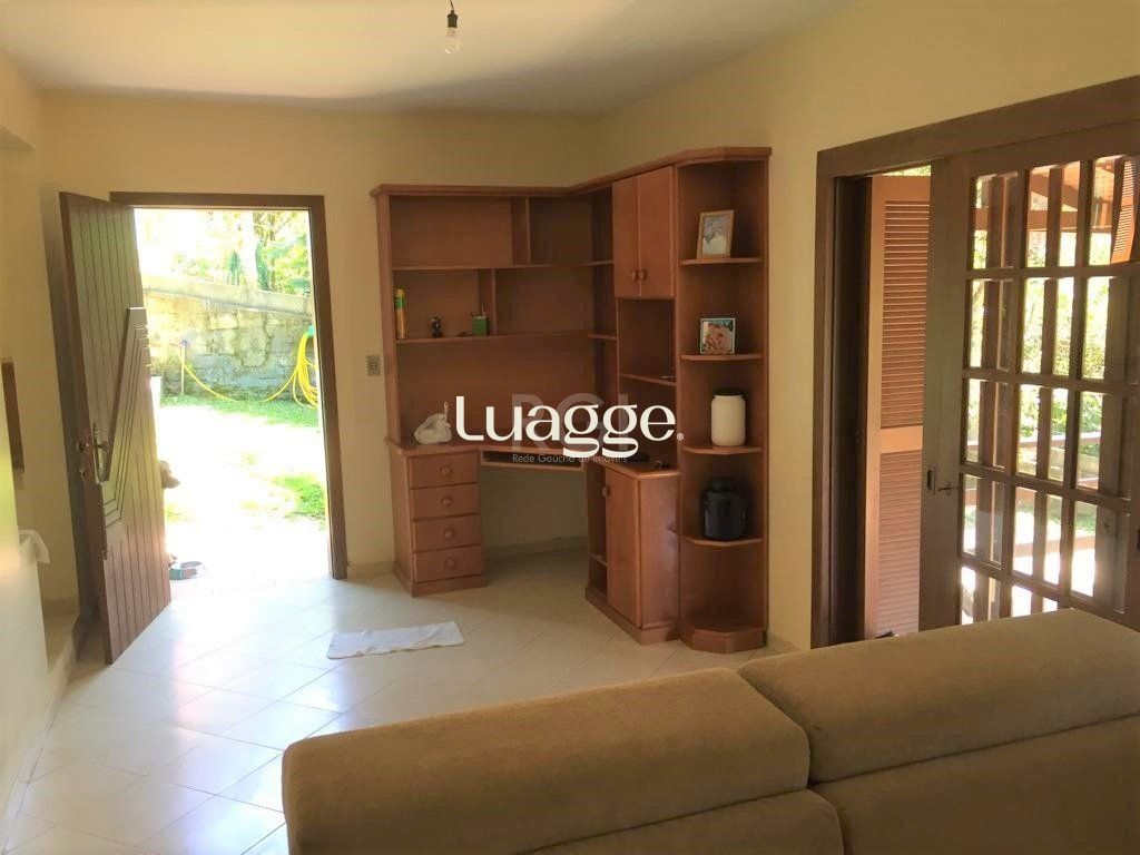 Casa à venda com 3 quartos, 201m² - Foto 3