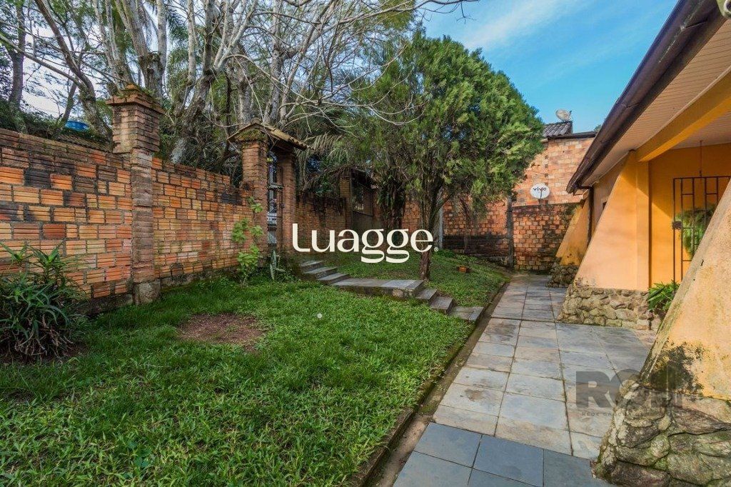 Casa à venda com 3 quartos, 182m² - Foto 4