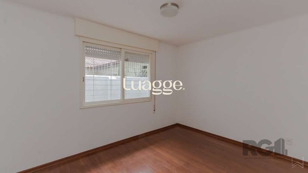 Casa à venda com 3 quartos, 232m² - Foto 14