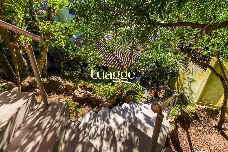Casa à venda com 4 quartos, 402m² - Foto 4