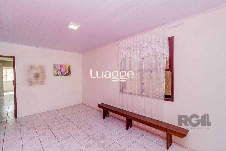 Casa à venda com 3 quartos, 72m² - Foto 4