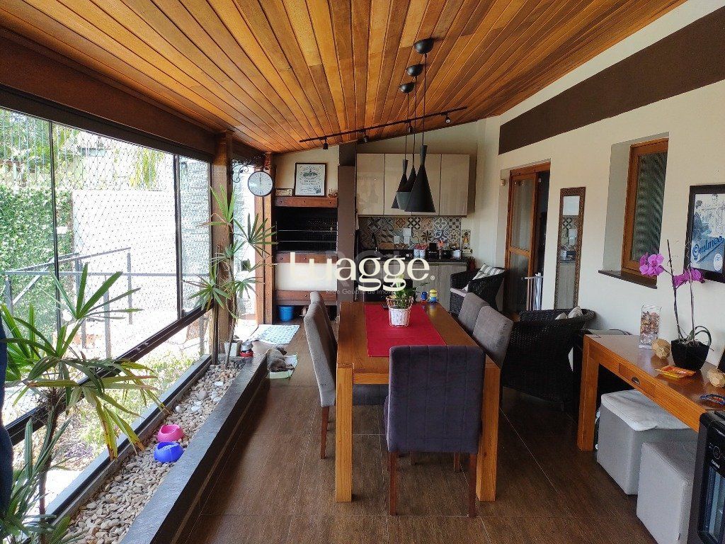 Casa à venda com 3 quartos, 341m² - Foto 13