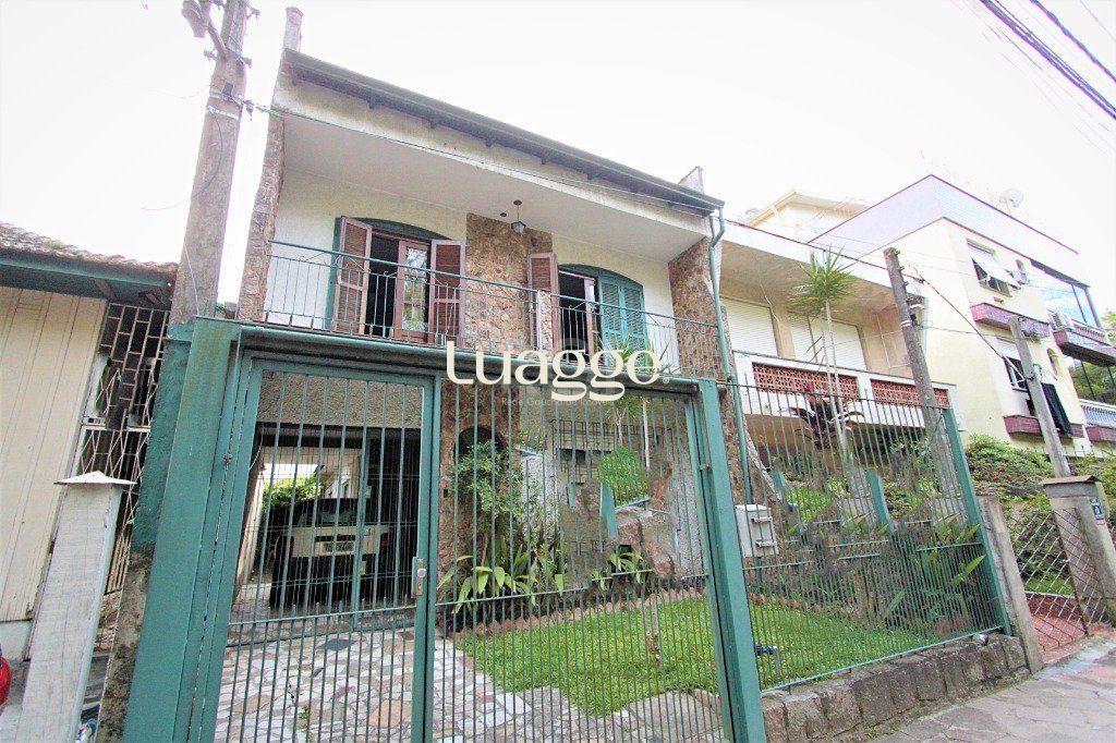 Casa à venda com 3 quartos, 189m² - Foto 2